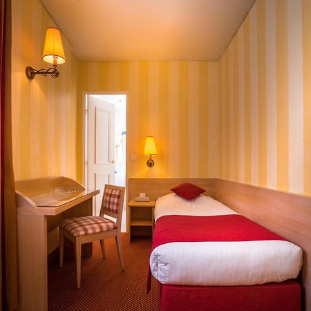 Hotel Delambre Paris Luaran gambar